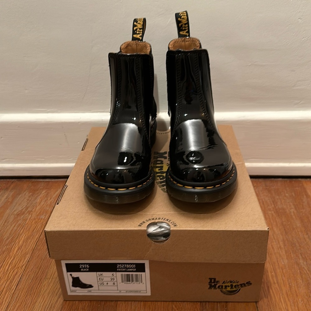 Dr. Martens 2976 Crazy Horse Leather Chelsea Boot